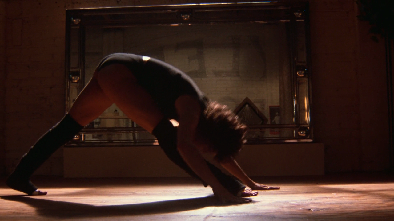 Flashdance.1983.REMASTERED.1080p.BluRay.H264.AAC-RARBG.mp4_001423290.png