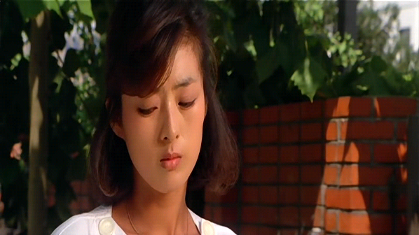 무릎과 무릎사이.Knee.to.Knee.1984.XviD.AC3.CD2-WAF.avi_004748399.png