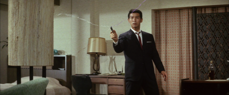 Dogora.1964.JAPANESE.1080p.AMZN.WEBRip.DDP2.0.x264-NTb.mkv_002339157.png