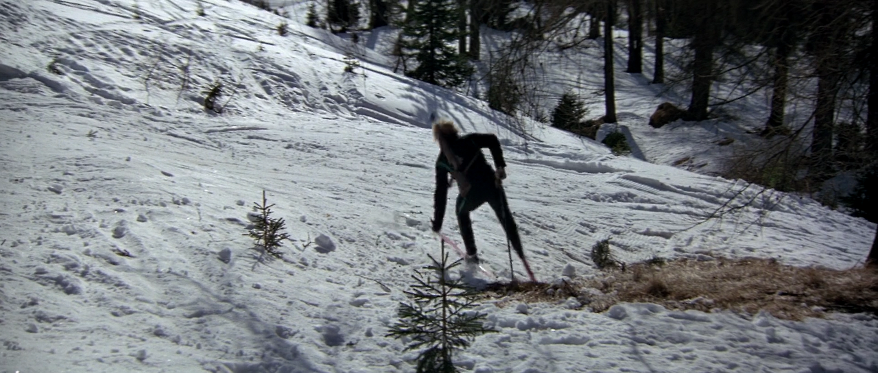 1981 - For.Your.Eyes.Only..1080p.BluRay.DTS.HighCode.mkv_002925840.png