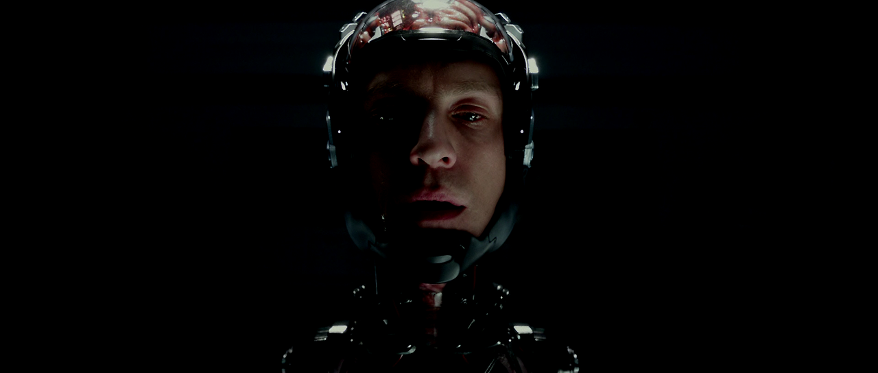 RoboCop.2014.1080p.BluRay.x264.DTS-Zoom.mkv_002105812.png