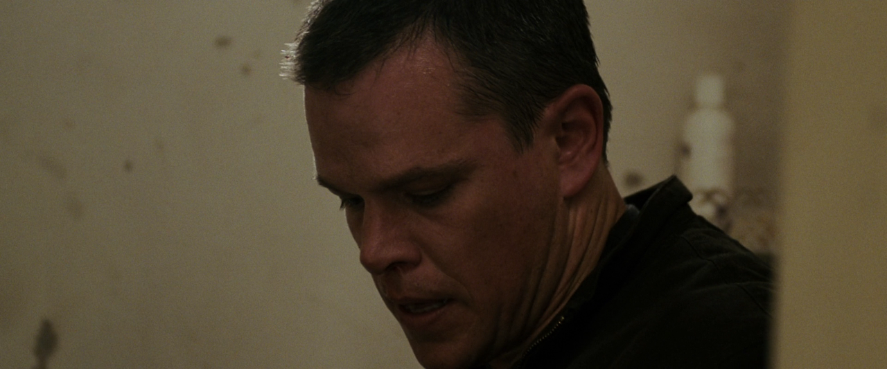 The.Bourne.Ultimatum.2007.1080p.BluRay.x264.DTS-X.7.1-SWTYBLZ.mkv_004146559.png