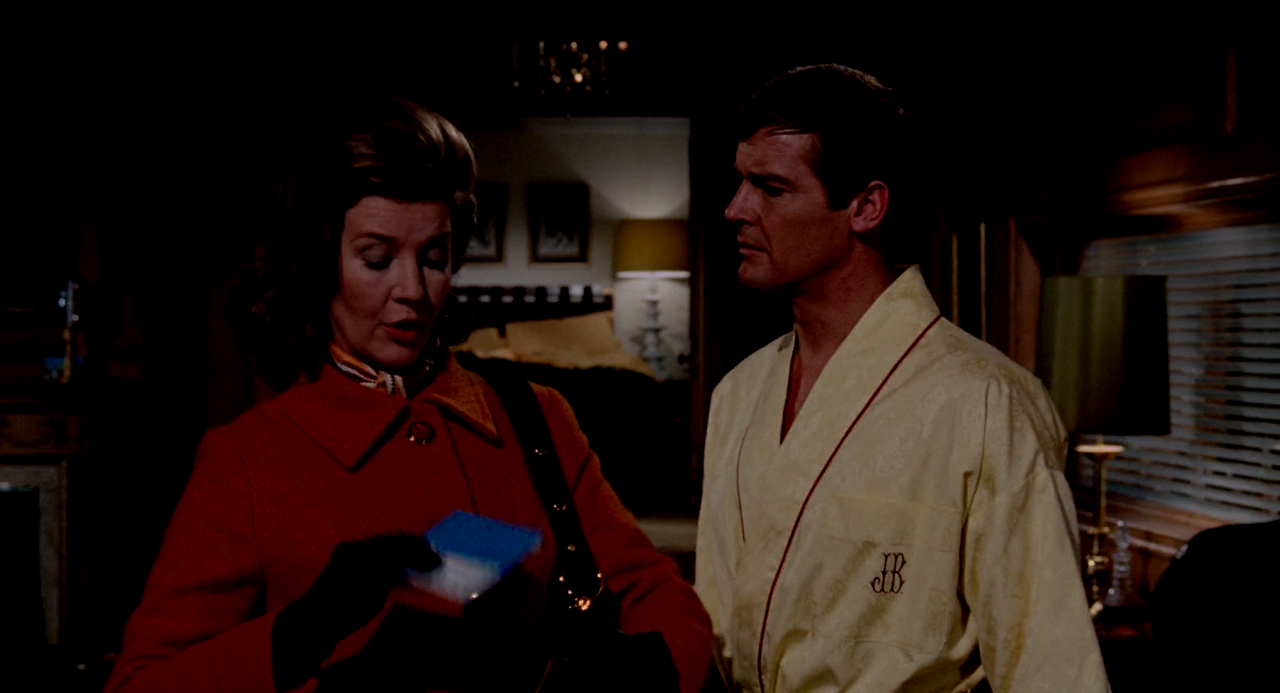 1973 - Live.and.Let.Die.1080p.BluRay.DTS.HighCode.mkv_000628837.png