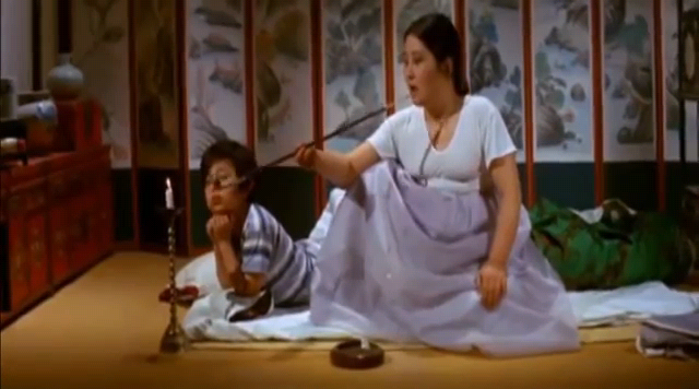 눈물의_박달재(1970년)_(김지미,남궁원,도금봉,장혁).mp4_000558331.png
