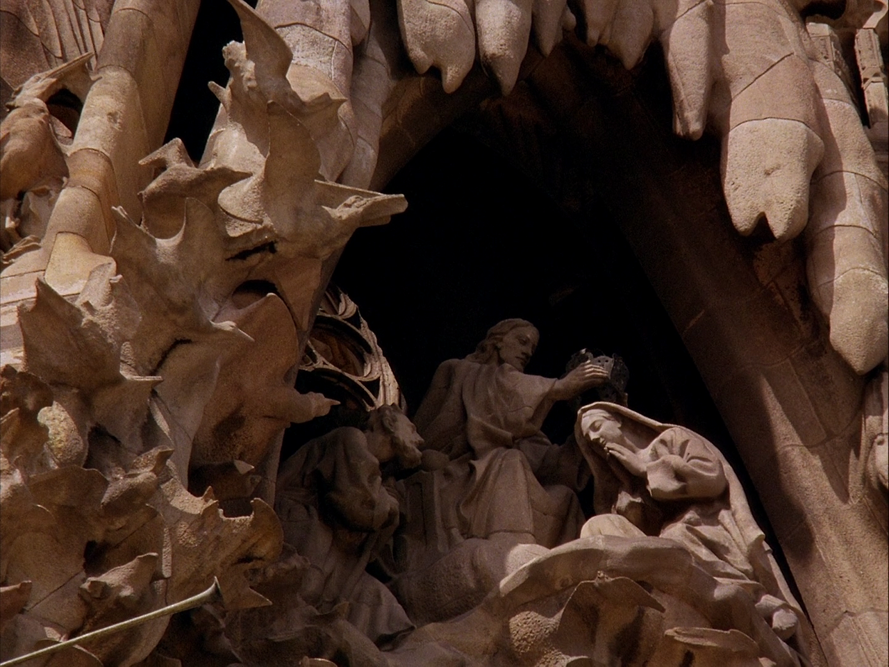 Antonio.Gaudi.1984.JAPANESE.1080p.BluRay.x264.DTS-FGT.mkv_003901147.png