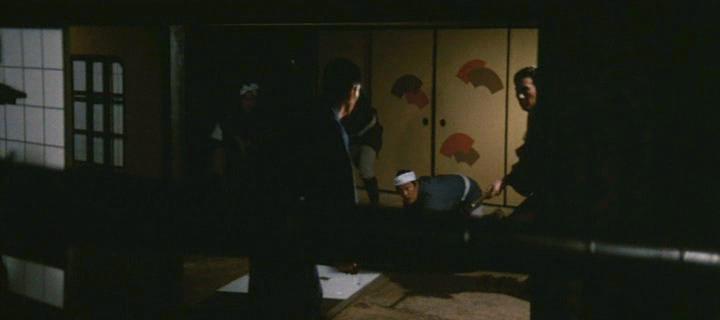관동의_붉은_벚꽃_일족.영자막.The.Red.Cherry.Blossom.Family.of.Kanto.1972.DVDRip.XviD.AC3 (30).png