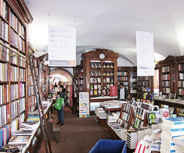 동네1-포르투갈 리스본 베르트랑서점.png