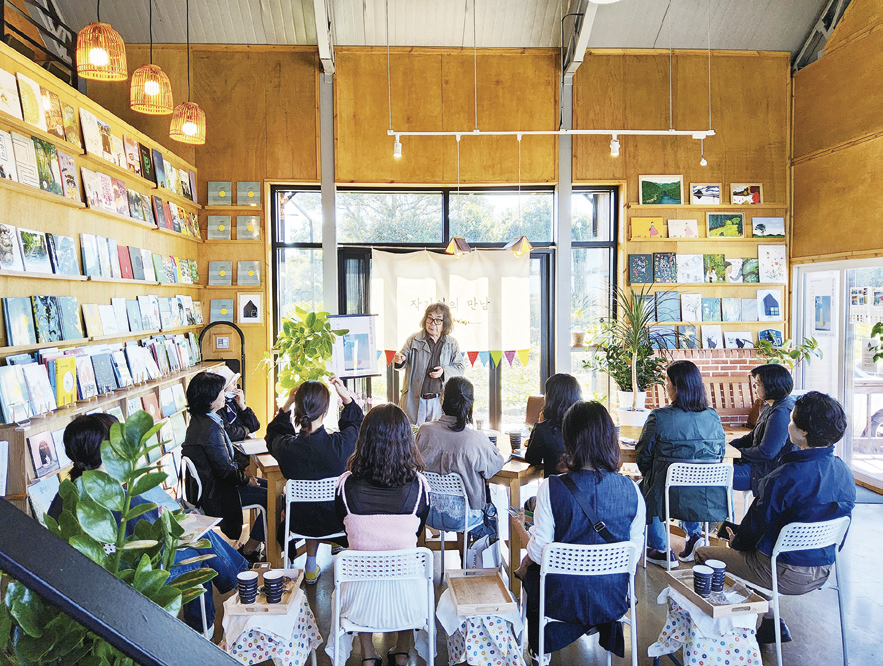 동네6-벨벨왓-류재수 작가.png