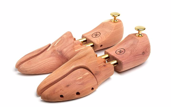 splite toe type shoe tree.png