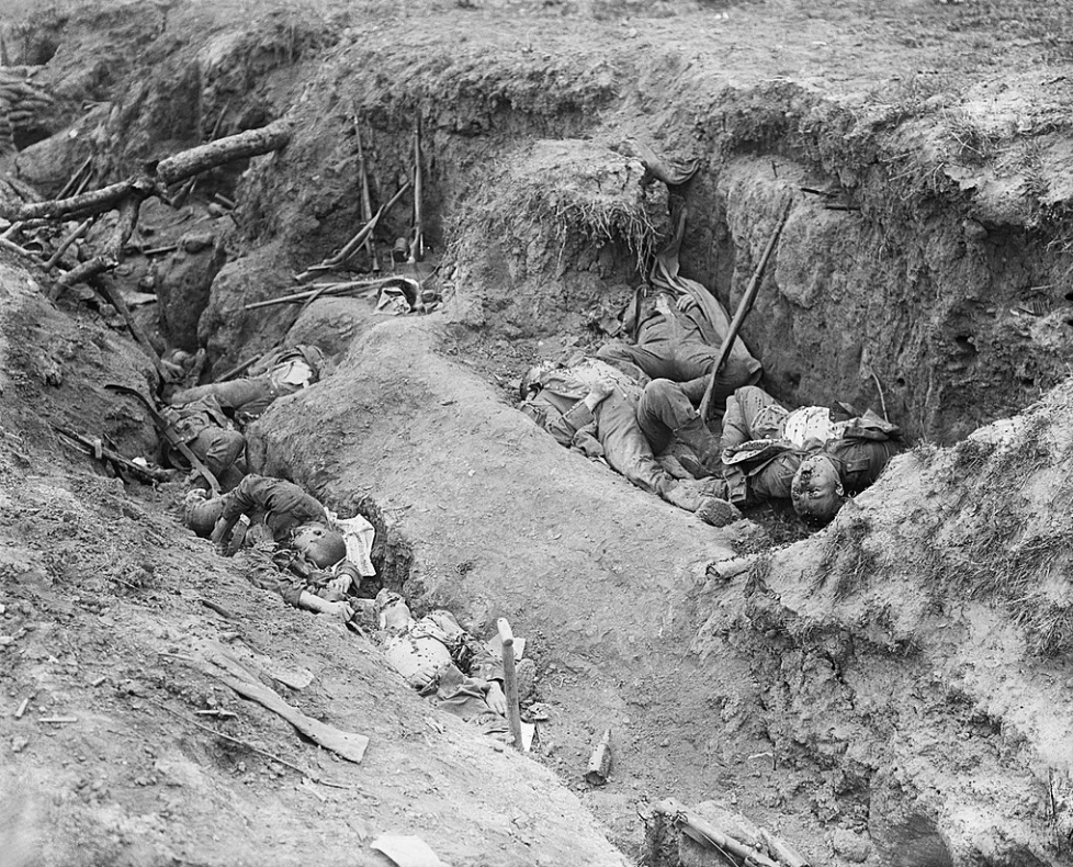1916년 솜 전투에서 전사한 독일군 병사.png