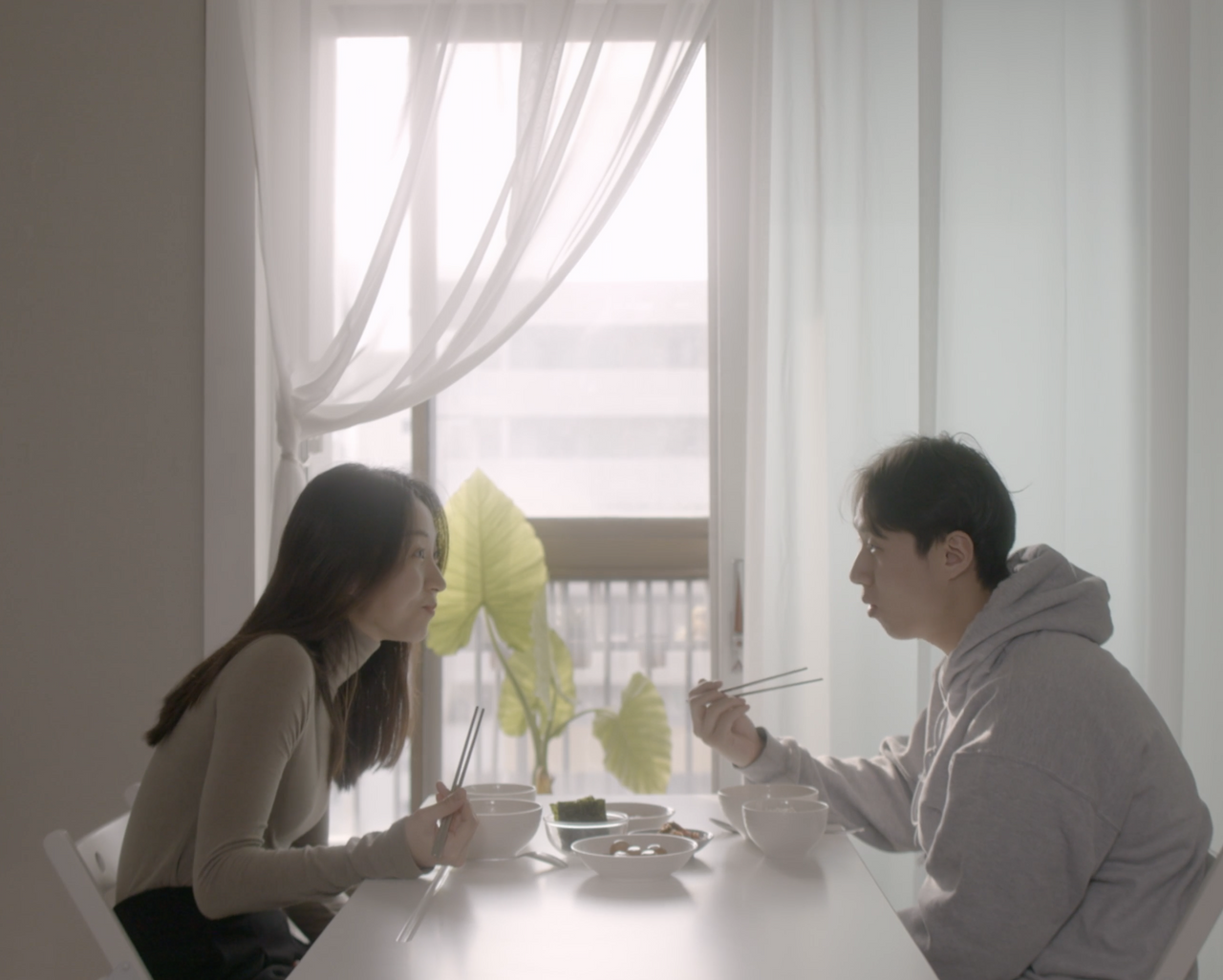객원필진-번개가떨어졌다-cut5.png