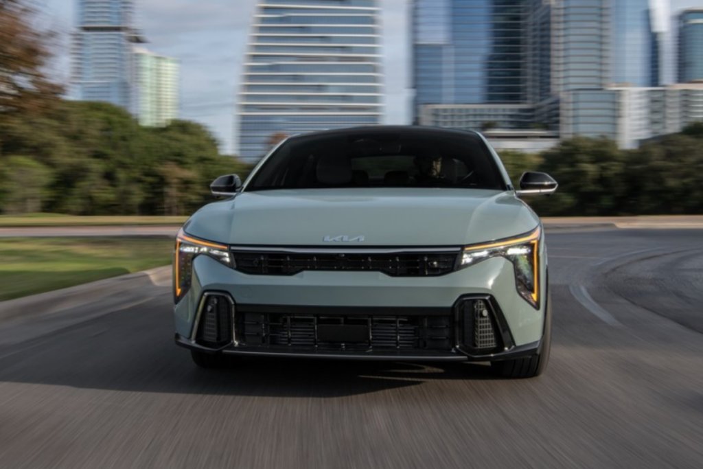Kia-K4-America-Launch-2-1024x683-optimized.png