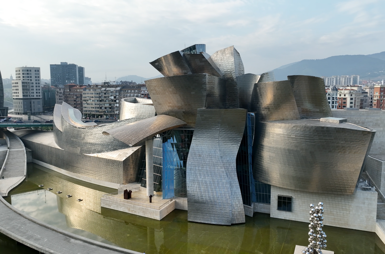 Frank Gehry Guggenheim in Spain.png