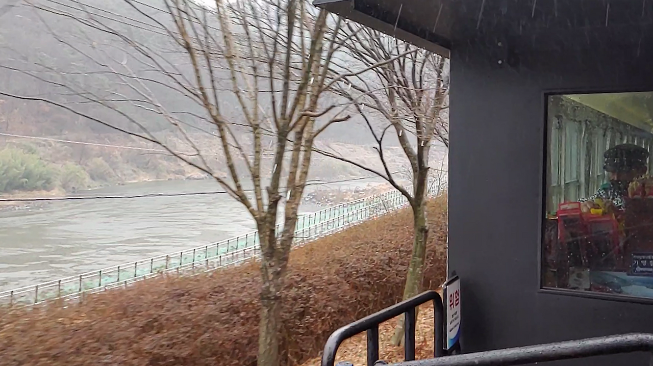 증기기관차 역무원 위험.png