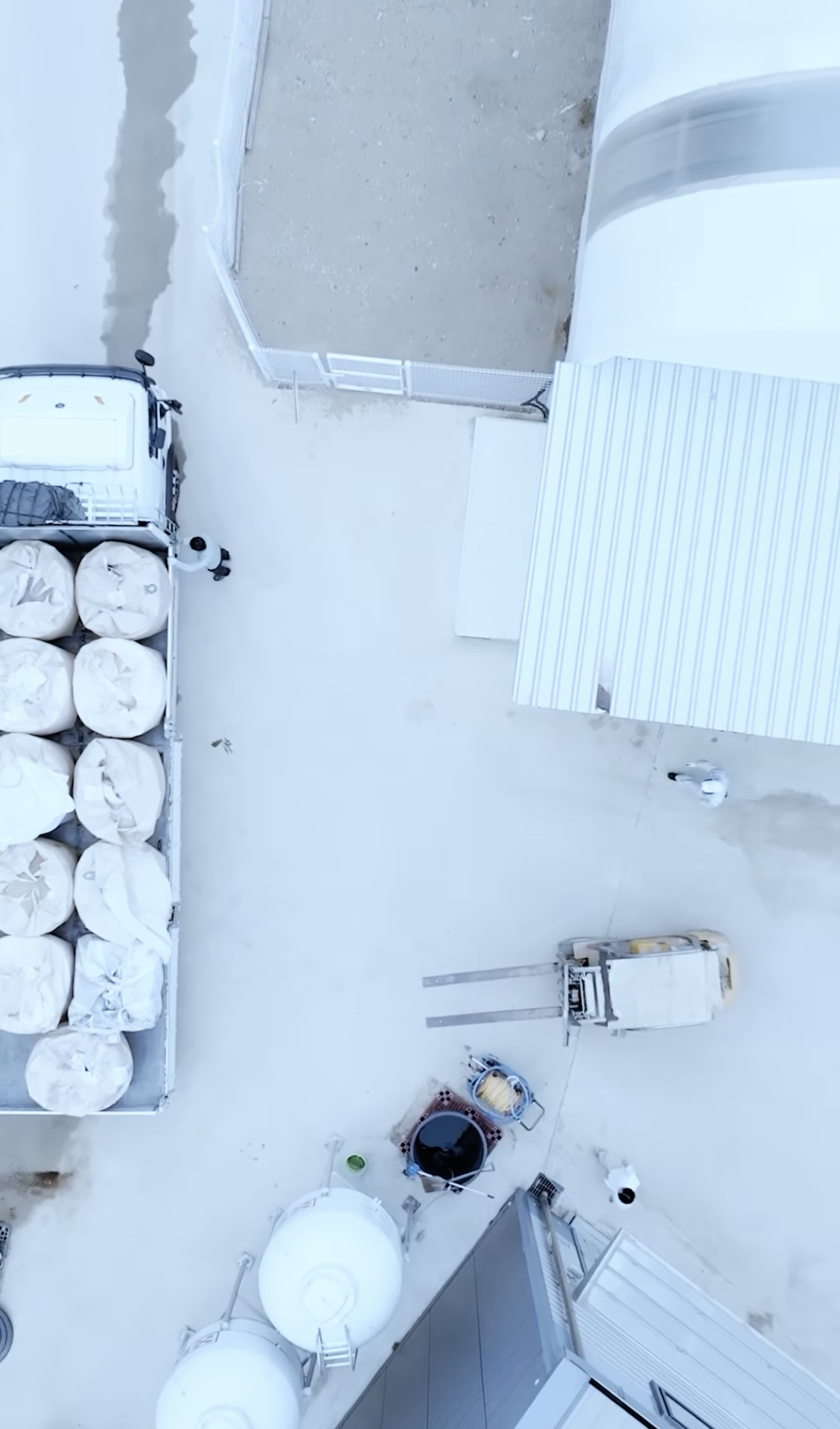 스크린샷 2025-06-18 오전 1.44.12.png