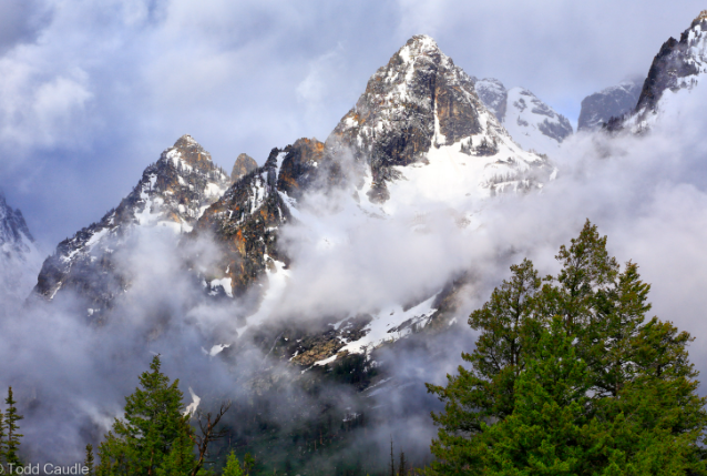 천산의 구름.png