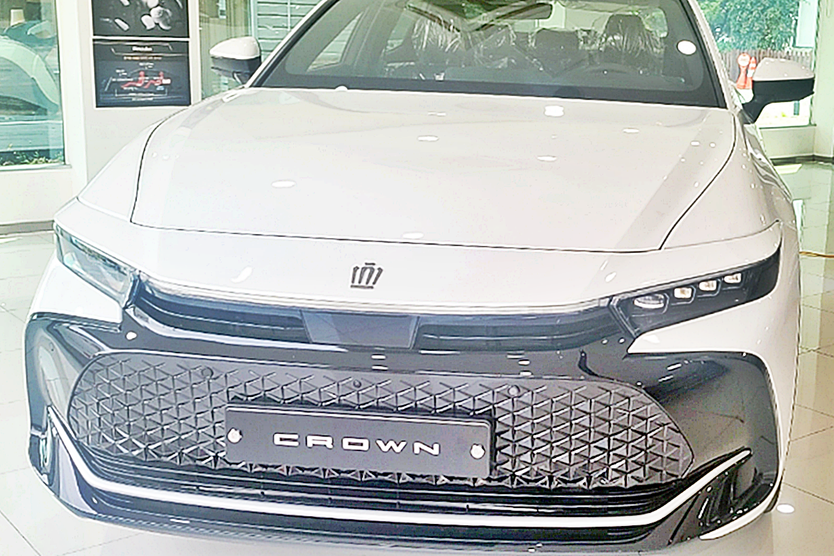 0_토요타 크라운_네이버 남차카페 '시마무라'님.png