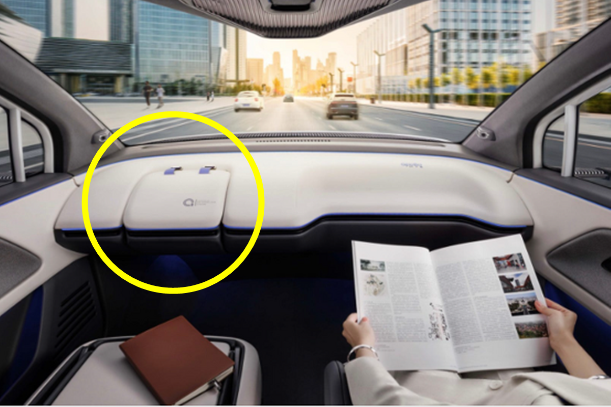 최근 바이두 공개 운전대가 탈착형인 전기차.png