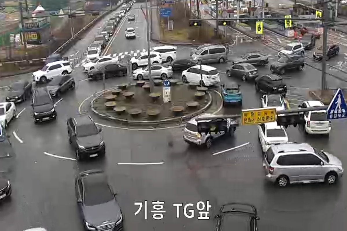 클리앙 기흥IC 회전교차로.png