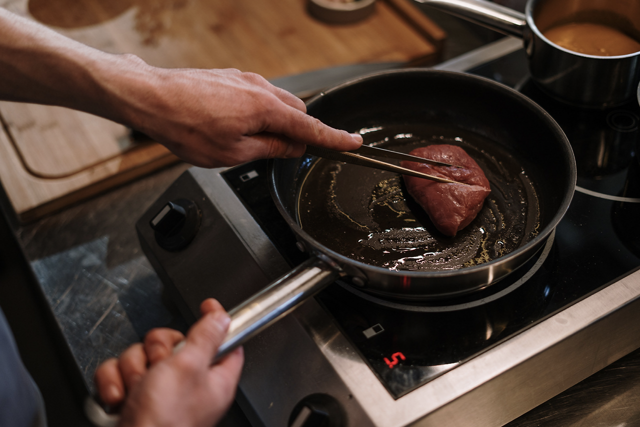 pexels cottonbro studiooo.png