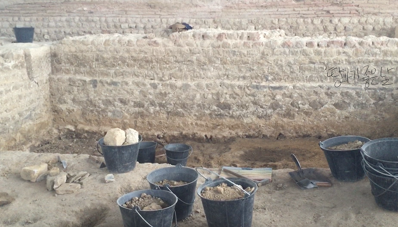 Screenshot 2022-05-01 at 23.23.53.png