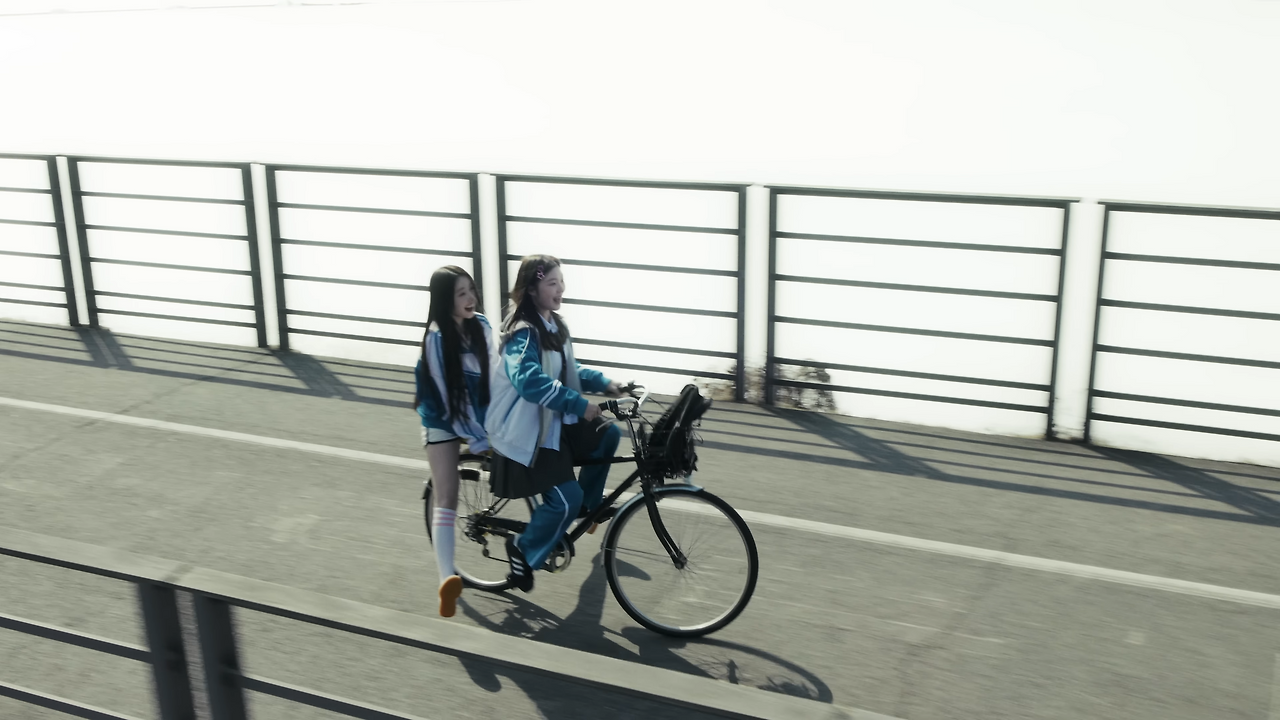 ShaLala MV 캡쳐_3.png