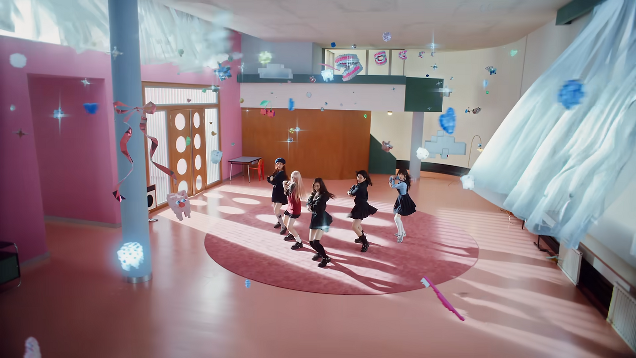 서론_체리쉬 뮤비 군무씬 01.png