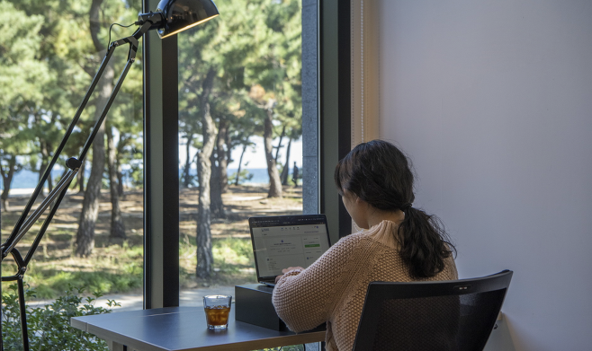 재택근무 MZ 세대02.png