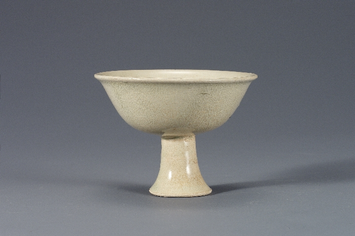 백자사기마상배. 사진 국립중앙박물관.png