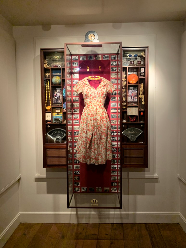 퓌순의 드레스.png