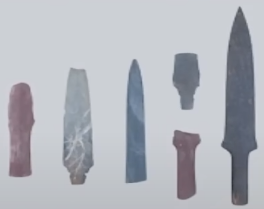 춘천중도 마제석검석촉1.png