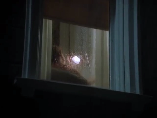 IKEA - Lamp (2002, USA).mp4_20230608_162029.229.png