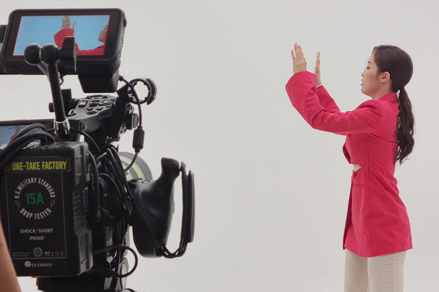 인터뷰 1 사진.png