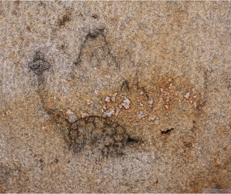 1호석실 북벽.png