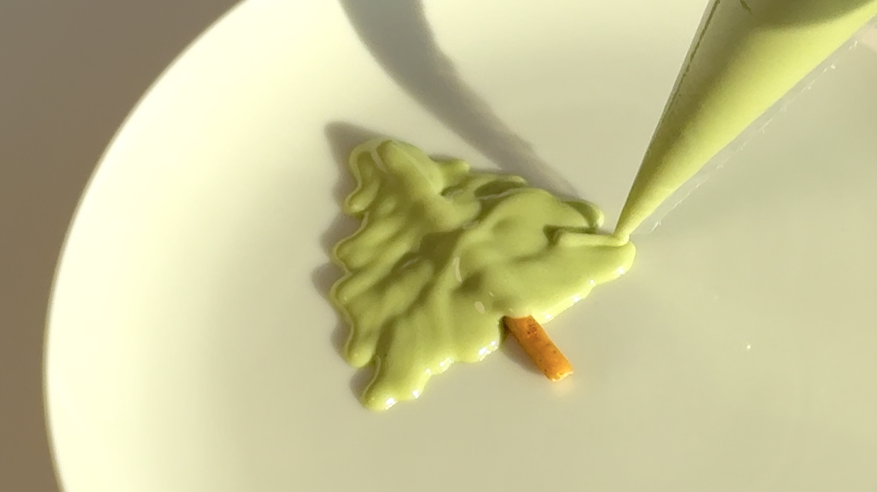 20251219 Christmas tree matcha chocolate5.png