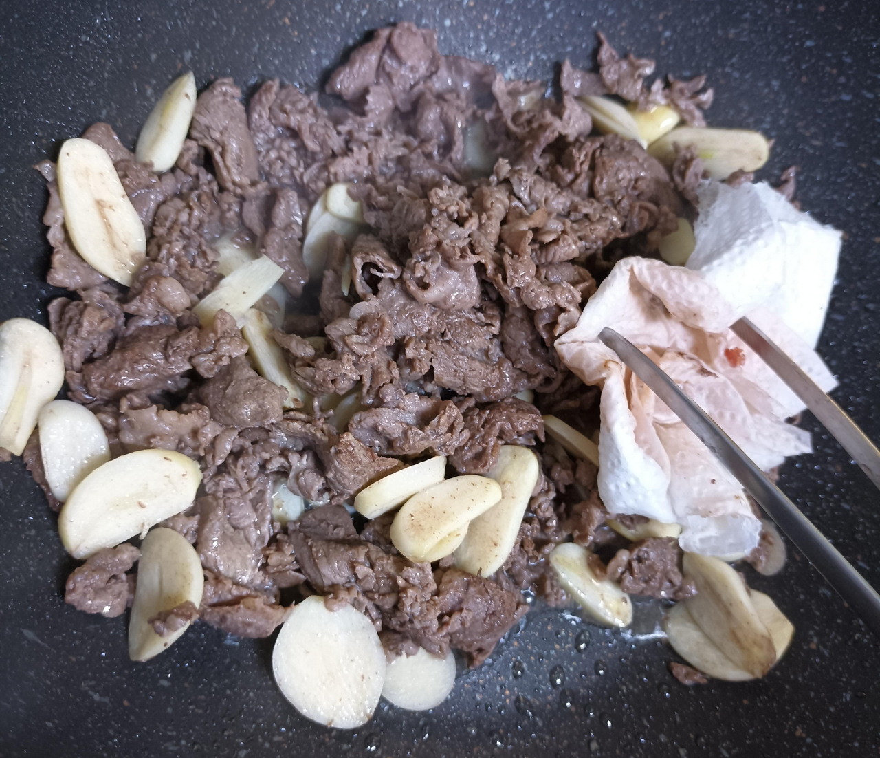 누룽지와소고기볶음 2.png