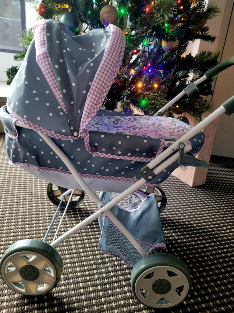 장난감 유모차.png