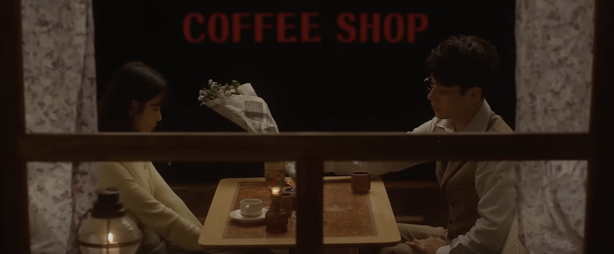 아이유 뮤비.png