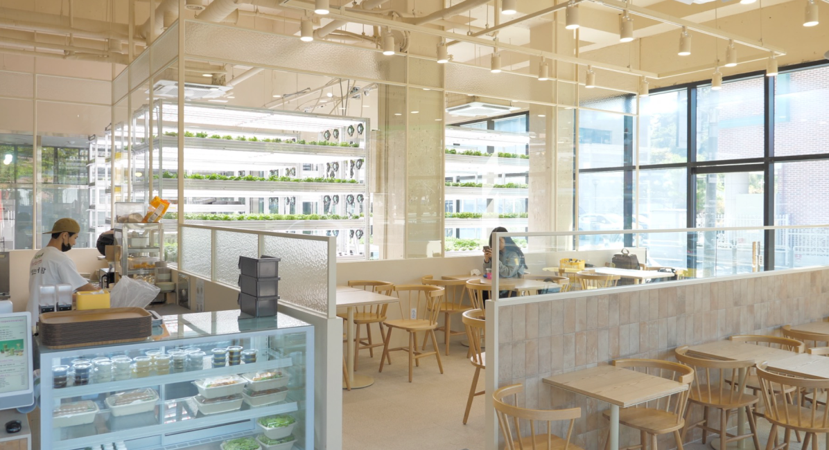 리브팜 매장 사진.png