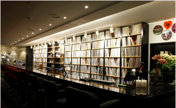 GUESS WHO LP BAR_2.png