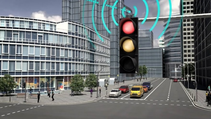 Smart Traffic Lights Go Green for Emergency Vehicles.png