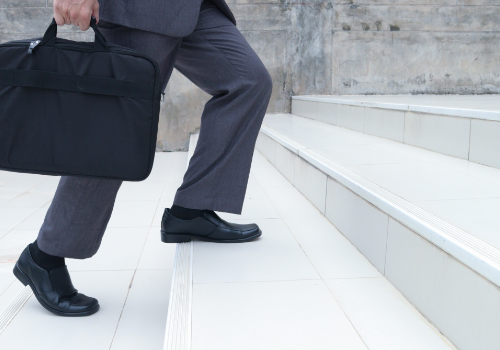 ubob insight 직춘기 직원의 열정이 다시 타오르게 할 수 있을까_02.png