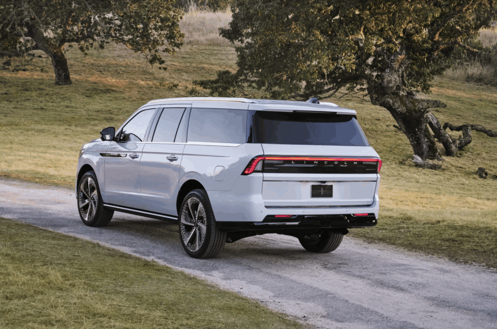 Lincoln-Navigator-Black-Label-1-1024x677.png