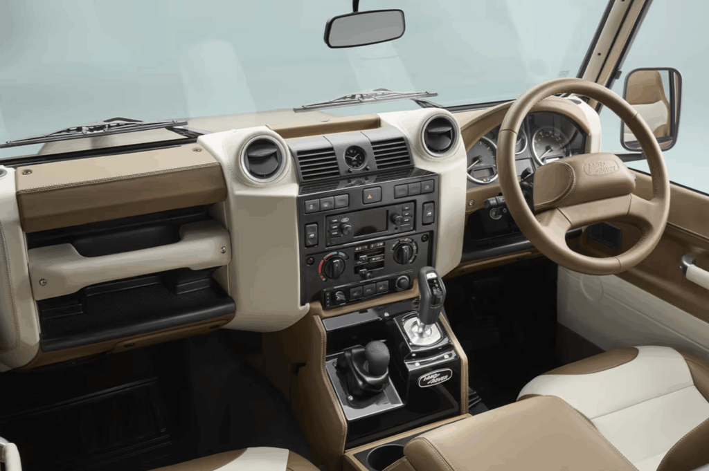 Land-Rover-Defender-V8-Soft-Top-4-1024x681.png
