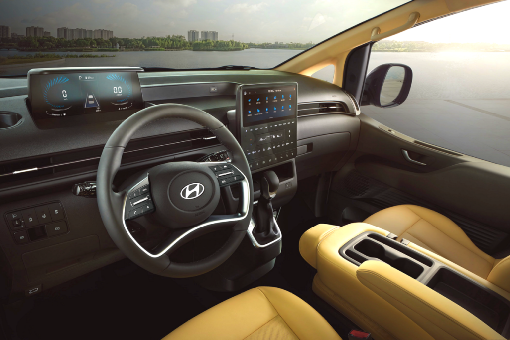 Hyundai-Staria-Hybrid-1024x683.png