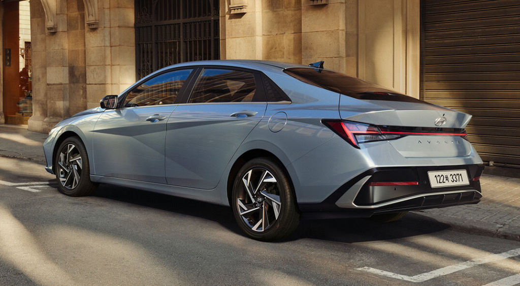 Hyundai-Avante-1-1024x563.png