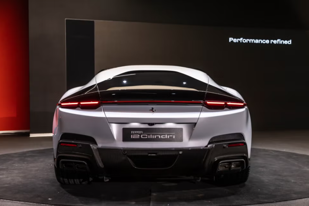 Ferrari-12-Cilindri-5-1024x682.png