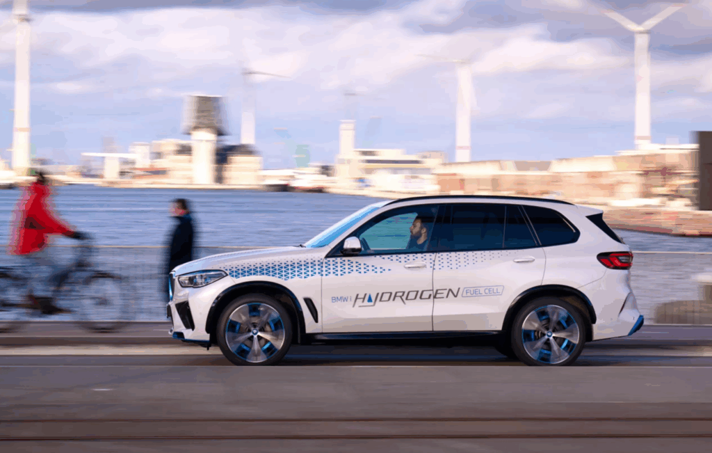 the-new-BMW-iX5-Hydrogen-prototype-6-1024x651.png