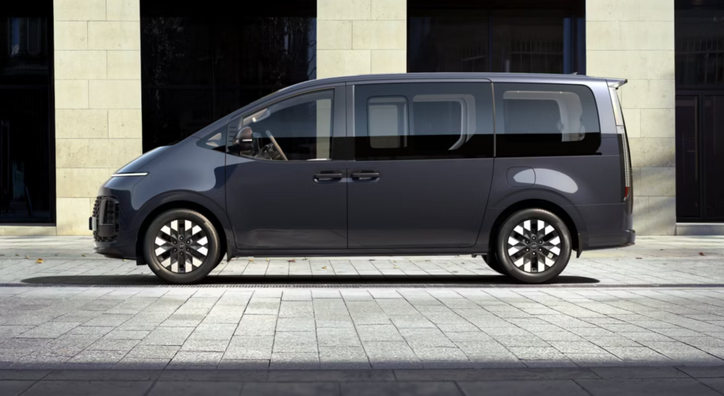 Hyundai-Staria-2-1024x560.png