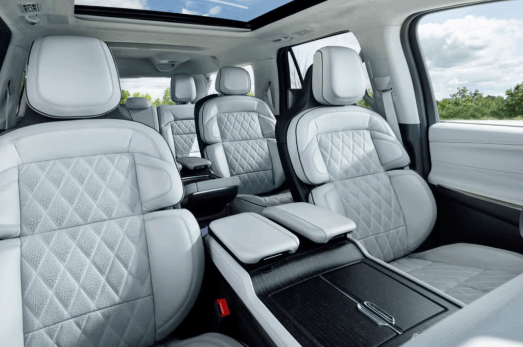 2025-Lincoln-Navigator-8-1024x681.png